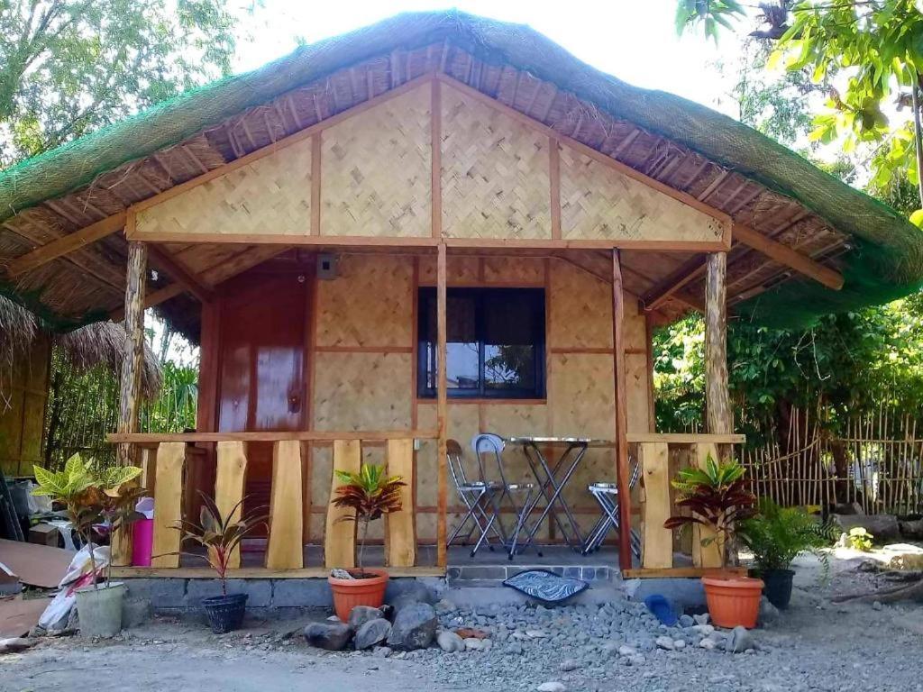 Traditional Filipino Transient House And Huts Near 100 Islands Wharf Alaminos Dış mekan fotoğraf