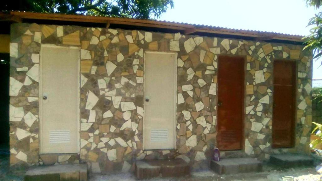 Traditional Filipino Transient House And Huts Near 100 Islands Wharf Alaminos Dış mekan fotoğraf
